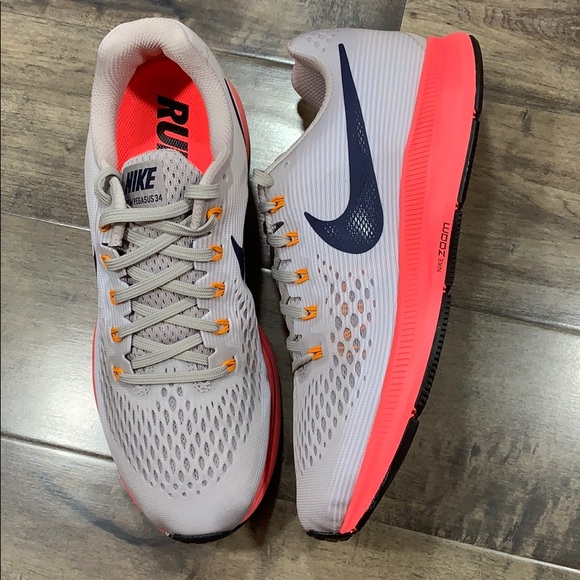 NIKE AIR ZOOM PEGASUS 34 - Picture 13 of 16